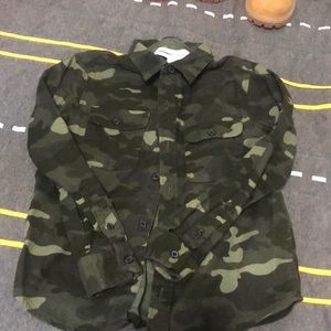 Old navy 6-7T or small shirt